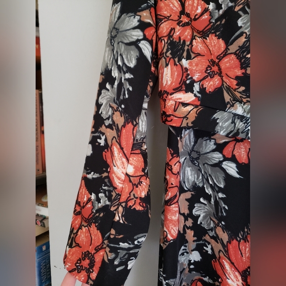 1960s Windsor dress and matching cropped jacket - Picture 10 of 16